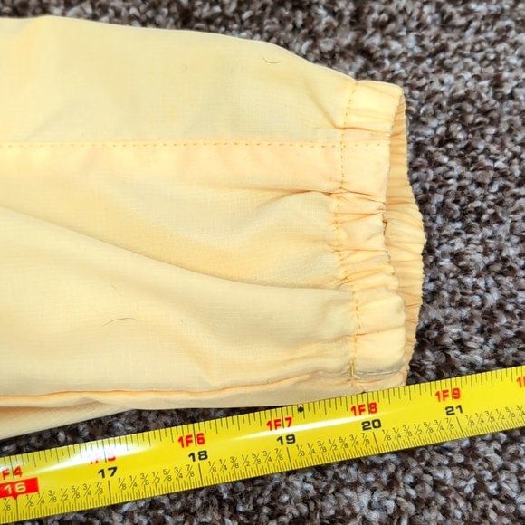Eddie Bauer Sport Packable Rain Jacket Windbreaker Size Medium Bright Yellow - Picture 9 of 14